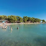 Beautiful In Rastane Donje