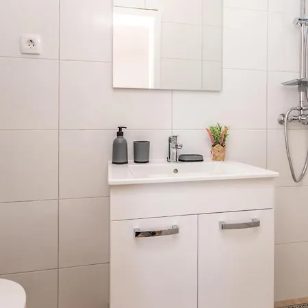 3 Bedroom Beautiful In Rastane Donje * Donje Rastane
