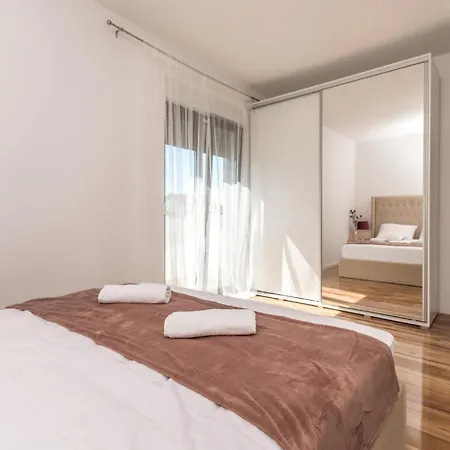 Дом отдыха 3 Bedroom Beautiful In Rastane Donje *