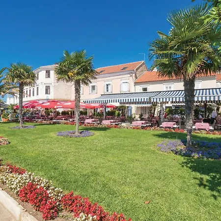 3 Bedroom Beautiful In Rastane Donje *