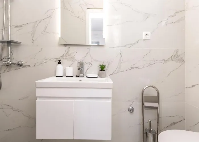 Beautiful In Rastane Donje بيت للعطل